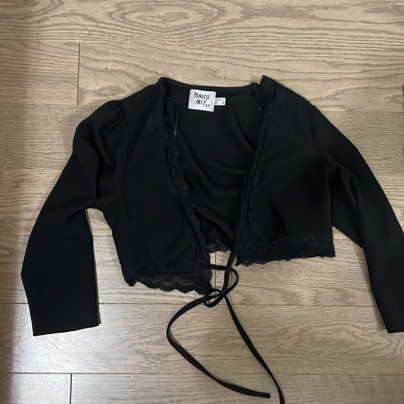 Princess Polly Zena Crop Top - Black. Size 0. - Picture 3 of 3